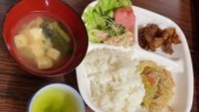 今日は、Ｍ町、サードプレイス／桜の会（食事提供）のボランティアでした～～！！