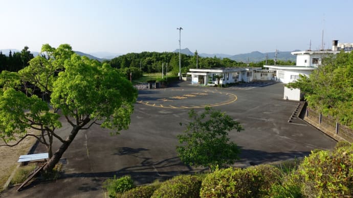 岩屋山から砂浜散策へ