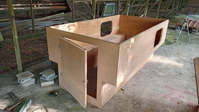 久し振りに、リヤカーハウス作成