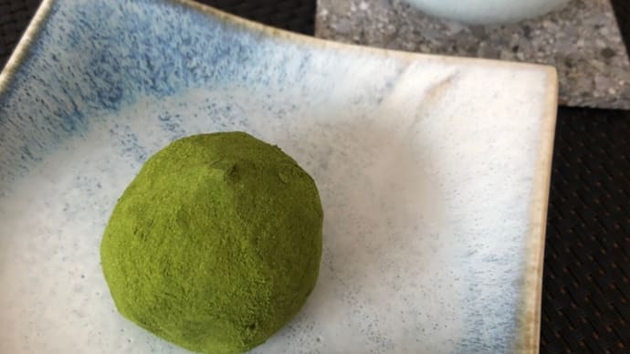 霧の森大福と脇製茶場さんの煎茶で一服。