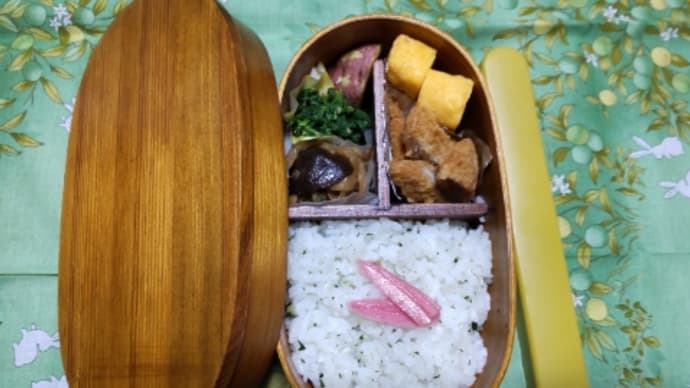 弁当持って手芸教室へ