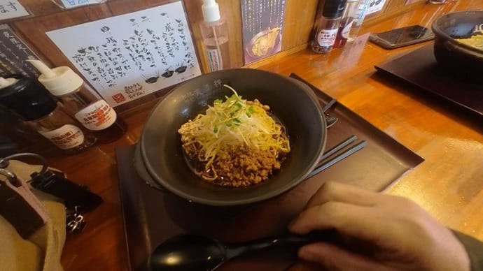 Vストローム250 ×2 担担麺や 天秤の担担麺は5辛が限度でした(^^;