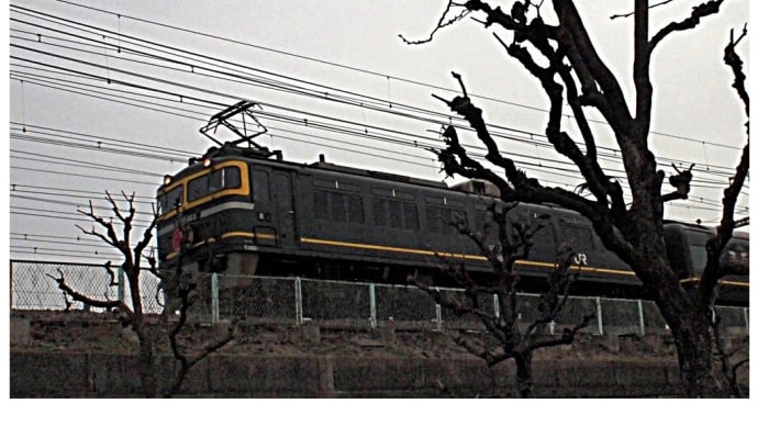 もうすぐ大阪駅　・　寝台特急　トワイライトエクスプレス
