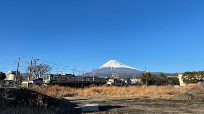 今年の富士山は雪が多いです