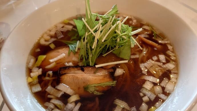 お昼は「ロコ」でラーメンを食べました🍜(1/9)