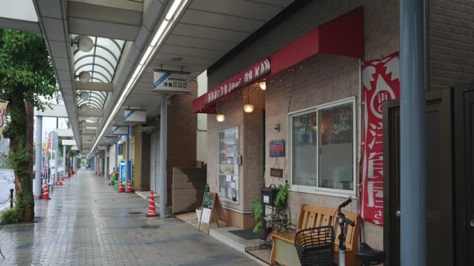 火曜日、午後5時30分・・・西海岸の洋食 & Barる 洋食 KAN