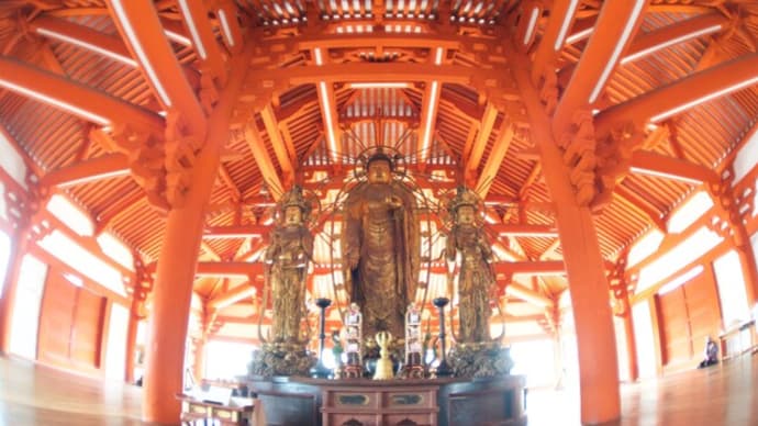 晴れた日の夕刻、黄金に輝く三尊像が現れる 「極楽山 浄土寺」