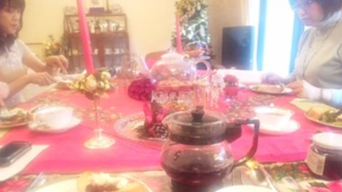 クリスマスティーパーティー開催中