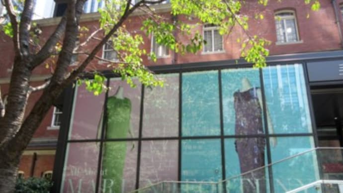 マリアノ・フォルチュニ 織りなすデザイン展 / 三菱一号館美術館