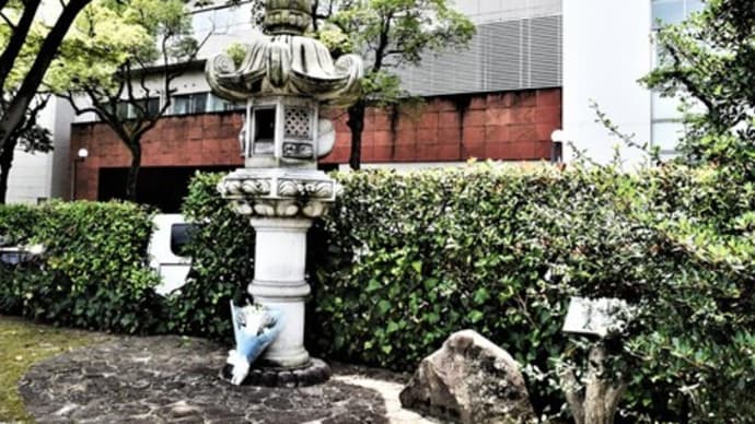 中区：(平和大通り)春日形石燈籠