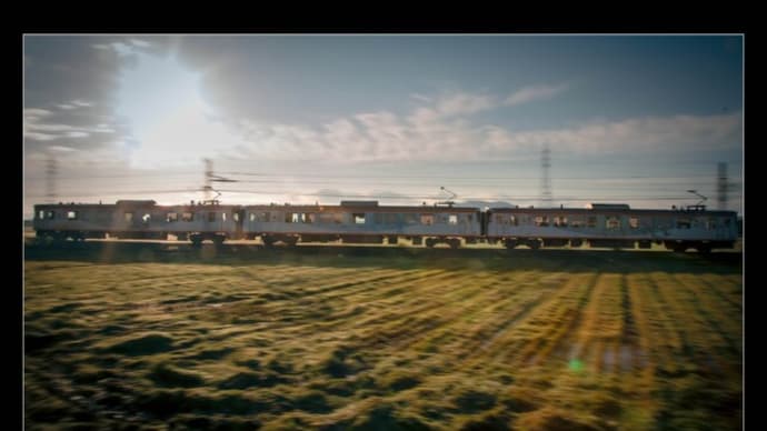 3両編成の7000系電車