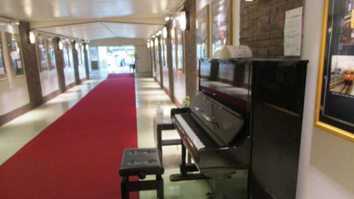 祈り込め 長崎の鐘 駅ピアノ