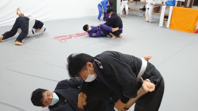 (木)ブラジリアン柔術クラス20:00〜