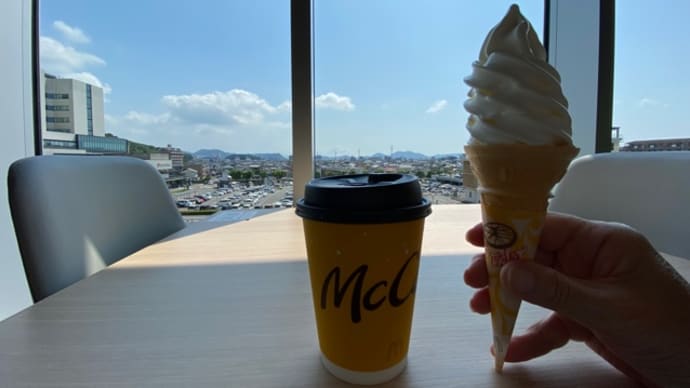 ペヤングやきそば超大盛(^.^)ハーフ&ハーフ