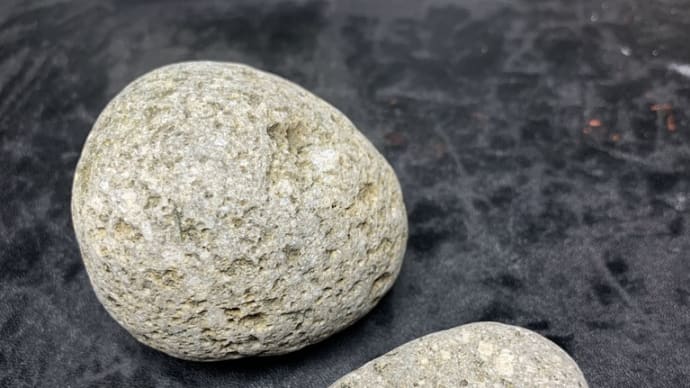 鶏血もどきを鑑定する(前編) 石を集めるようになったらお迎えが近い