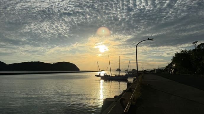 夕暮れの計石港 うたせ船