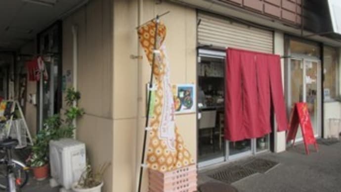 「食事処さくら」、麺+丼のミニミニランチ700円、人気のワンプレートちょっと少なめ600円