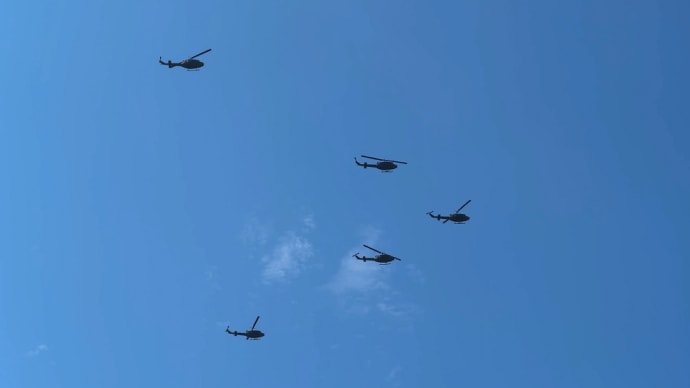 立川防災航空祭2024の予行飛行が始まりました
