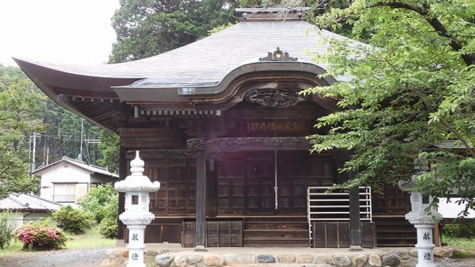 伝蔵院 宝篋印陀羅尼板碑