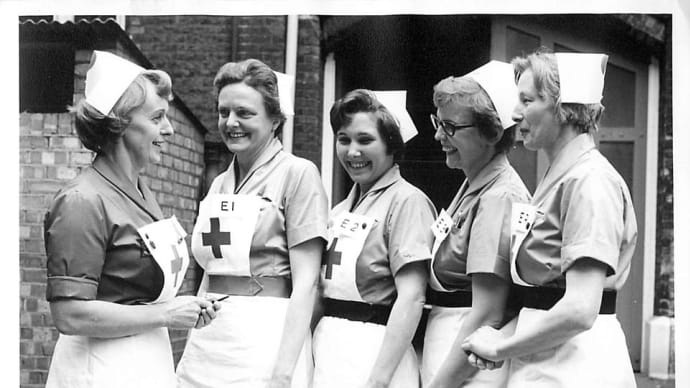 英国赤十字・創設百五十周年