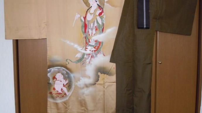 狩野芳崖　悲母観音の着物