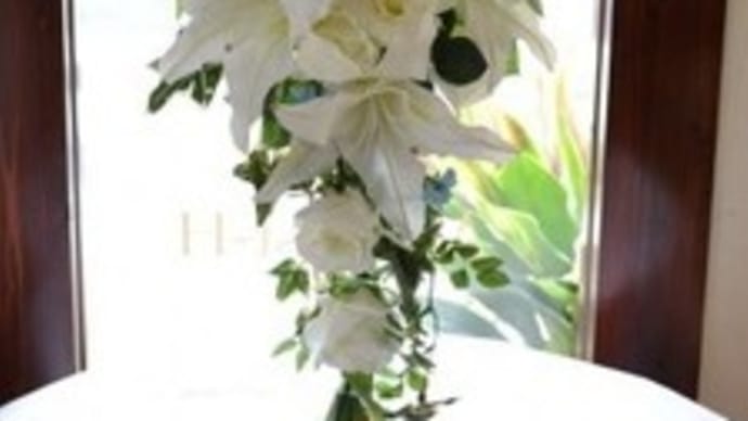造花のブーケや小物たち