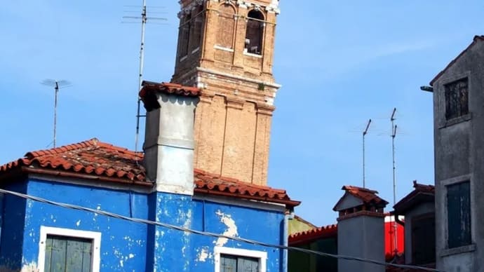イタリア・ヴェネツィア ブラーノ島のカップル✨💖✨