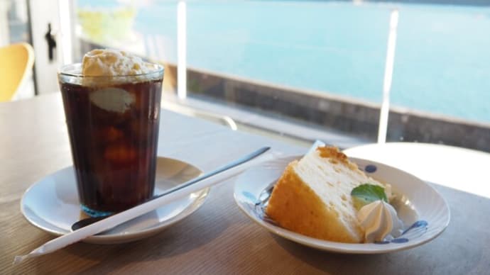 愛媛　海辺の小さなカフェ「青茶房」とサンセット