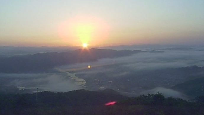 うっすら霧の海
