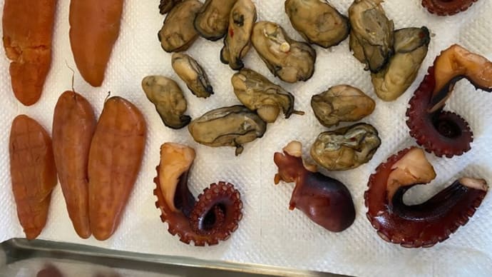 暇つぶしに燻製作り