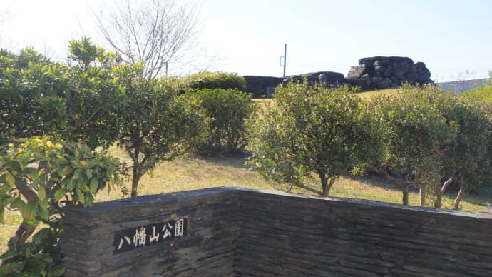 行田市の古墳と桜