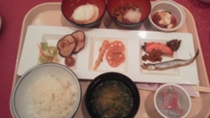 朝食。