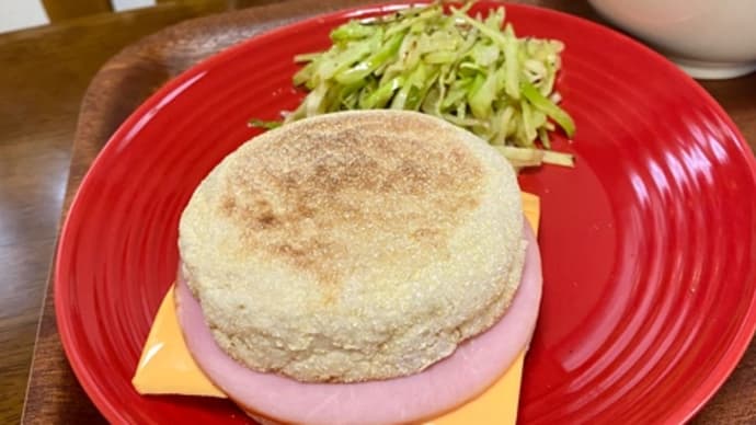 コストコのイングリッシュマフィンで朝マック風
