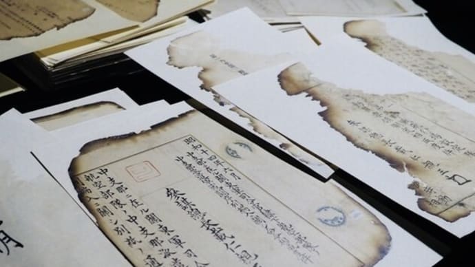 ●<金口木舌>《南京と沖縄…どちらもなかったことにさせてはいけない。二度と戦争に加担しないため、目を背けたくなる事実こそ見つめたい》