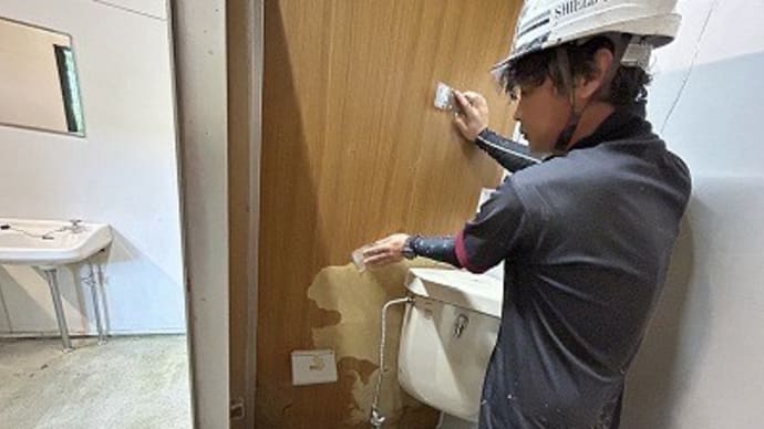 ふれあいの里キャンプ場トイレ改修工事(いわき市田人町) ~トイレブース塗装工事~