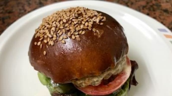 タローさんのハンバーガーと栗おやき