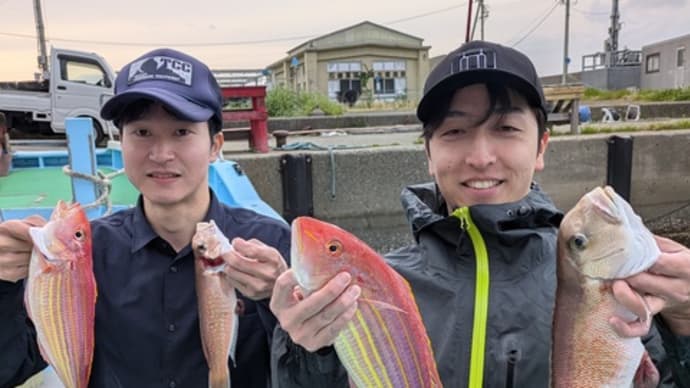 2号船午後便で五目釣りです。