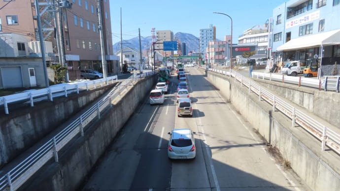 街角残雪調査隊