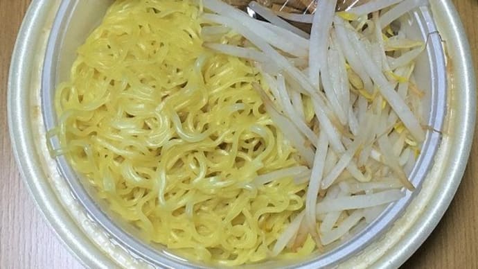 昨夜はチートデイ・・・「餃子の王将」とお気に入り「おやつ」でかんぱ~い!(^^)