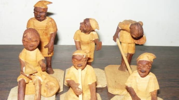 ９４歳で亡くなった義父が気に入っていたアフリカの小さな木彫
