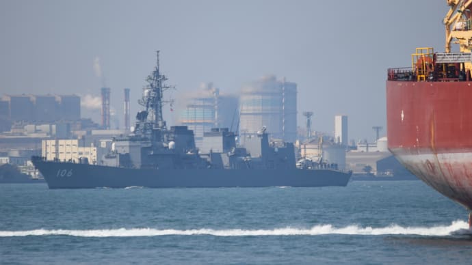 海上自衛隊護衛艦さみだれ DD-106 海峡航行