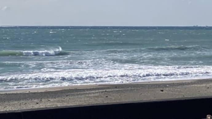 台風うねり in Long