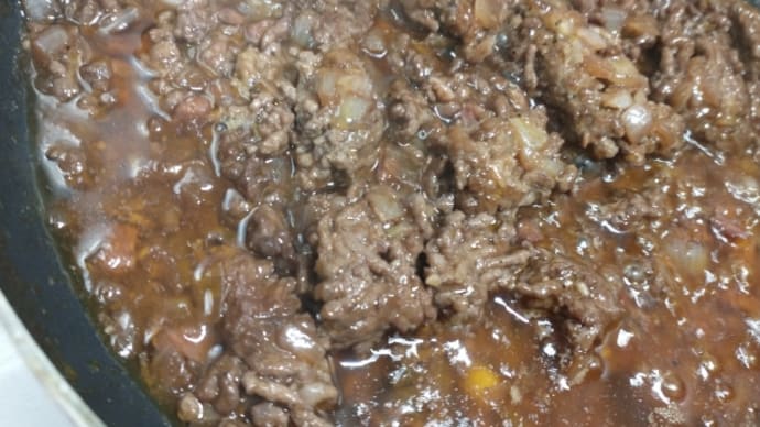 挽肉を焼いて