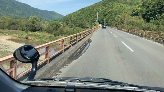 北海道社員研修二日目「花も雪も無い富良野・美瑛でも…」