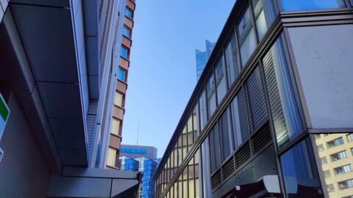 ステージビルディング入口階からの眺め