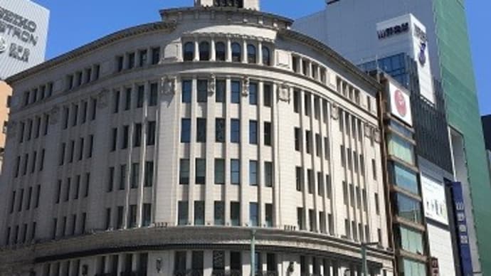 華の銀座で{おのぼりさん?}、(2023春)。