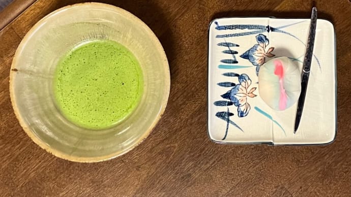 甥っ子に抹茶を点ててもらった