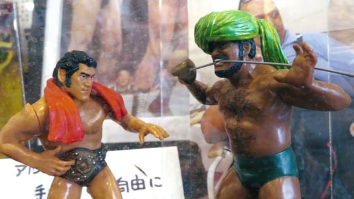 狂虎シンに勲章! ~「タイガー・ジェット・シン展」on 京都ホホホ座