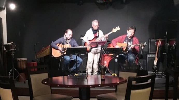 津山 街ナリエに出演、ローガンズ(^^♪