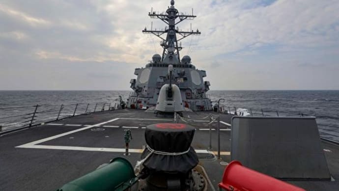 在日米海軍兵、スパイ容疑で起訴 機密書類を諜報員に提供